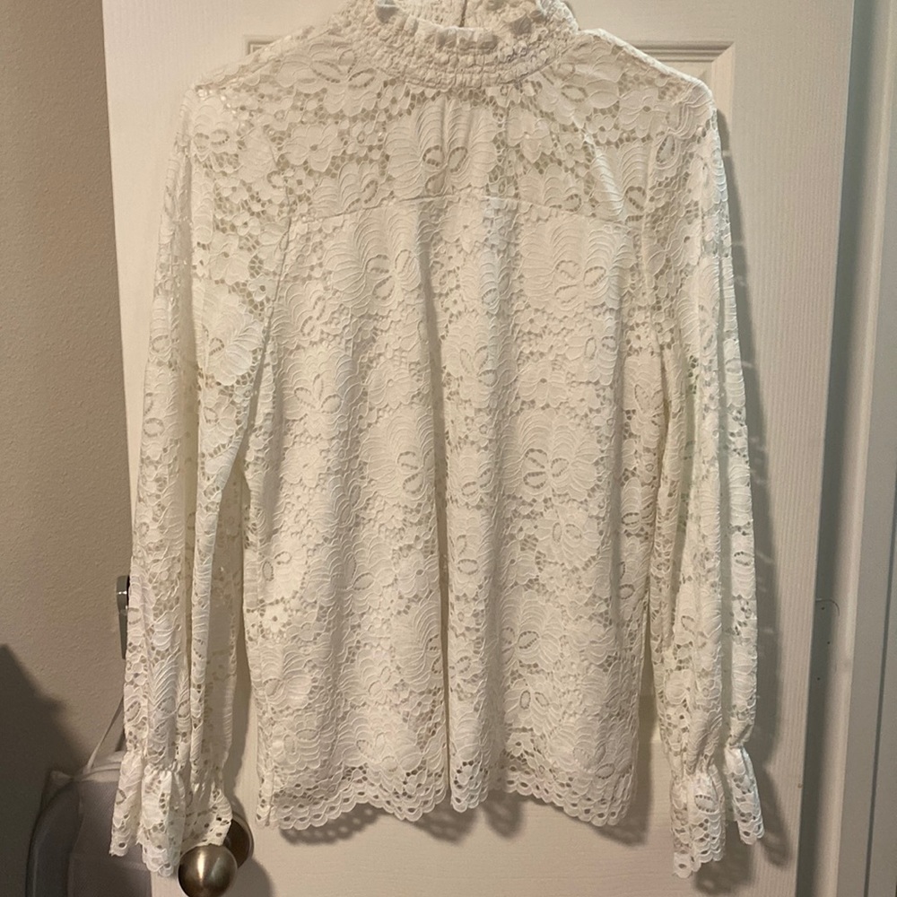 Adrianna papel white top barely used size L